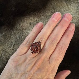Garnet ladies ring